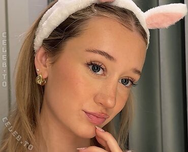 Hanna Jensen Nude Leaked Photo #4