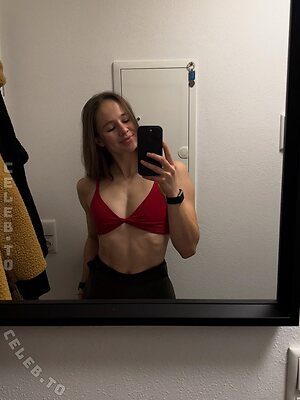 Hanna Sophie Nude Leaked Photo #11