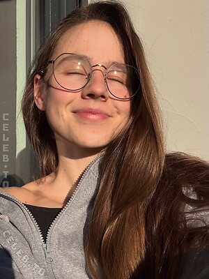 Hanna Sophie Nude Leaked Photo #17