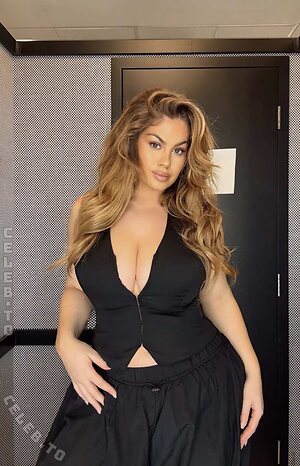 Hanna Wilperath Nude Leaked Photo #29