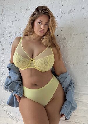 Hanna Wilperath Nude Leaked Photo #45