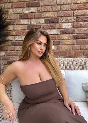 Hanna Wilperath More Nude Photos