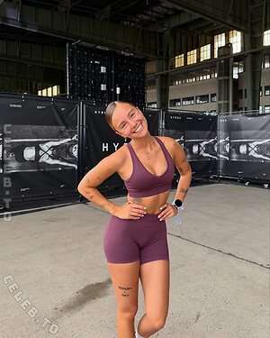 Hannaahcarolina photo