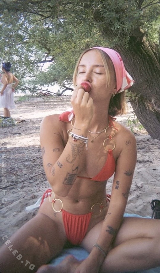 Hannaahcarolina photo
