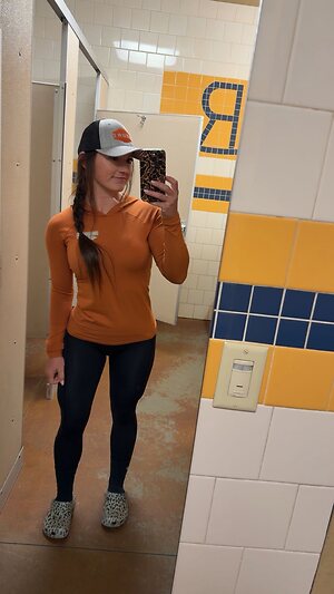Hannah Barron hannahbarron96 leaked photo #9