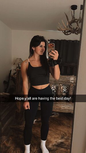 Hannah Barron hannahbarron96 leaked photo #10