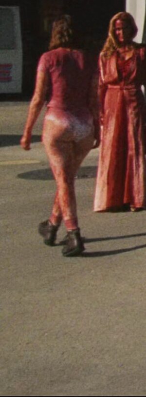 Hannah Einbinder leaked photo #49