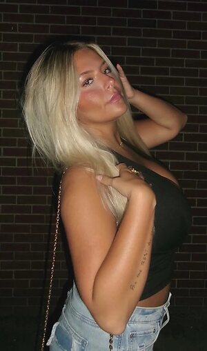 Hannah K leaked photo #61
