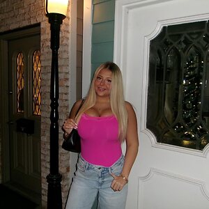 Hannah Kuron leaked photo #4