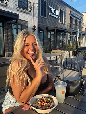 Hannah Kuron leaked photo #23