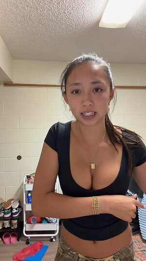 Hannah Lee leaked photo #27