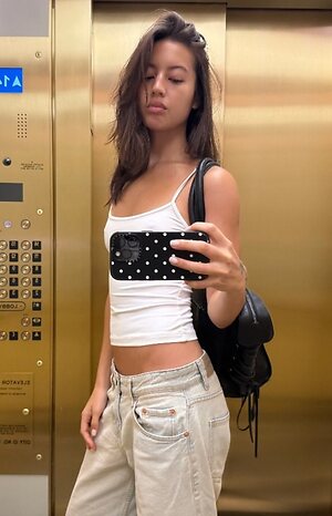 Hannah McDevitt leaked photo #2