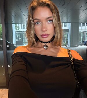 Hannah Palmer leaked photo #17