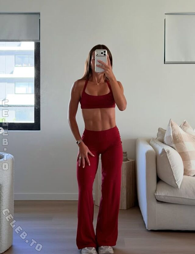 Hannah Pearson leaked photos