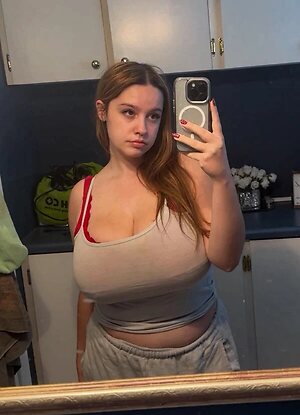 Hannah S Nude Leaked Photo #47