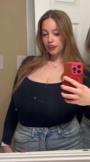 Hannah S Nude Leaked Photo #69