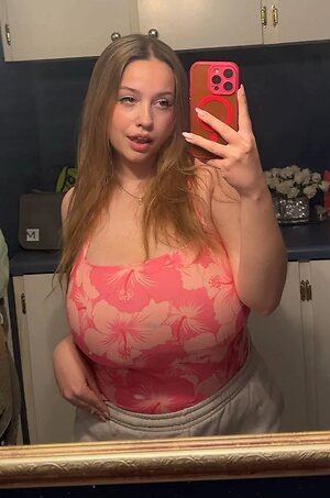 Hannah S Nude Leaked Photo #71