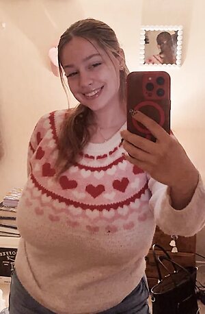 Hannah S Nude Leaked Photo #75