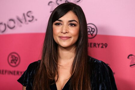 Hannah Simone leaked photo #47