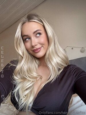 Hannah Sofia Nude Leaked Photo #16