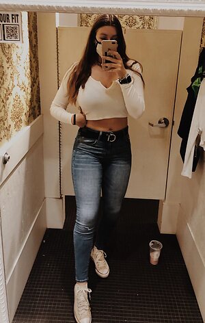 Hannah V leaked photo #10