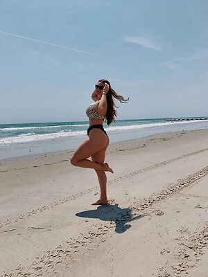 Hannah V Nude Leaked Photo #16