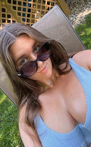 Hannah V Nude Leaked Photo #37
