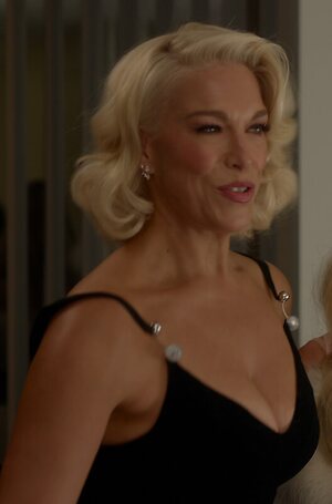 Hannah Waddingham leaked photo #25