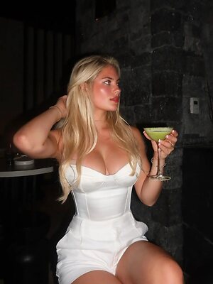 Hannah White leaked photo #223