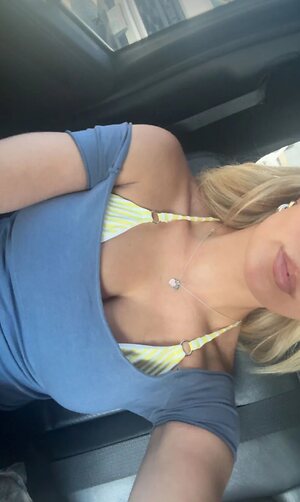 Hannah White leaked photo #281