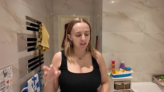 Hannah Witton leaked photo #45