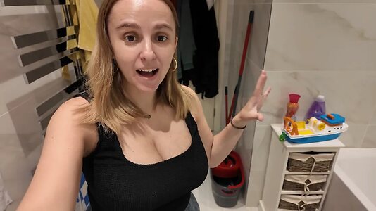 Hannah Witton