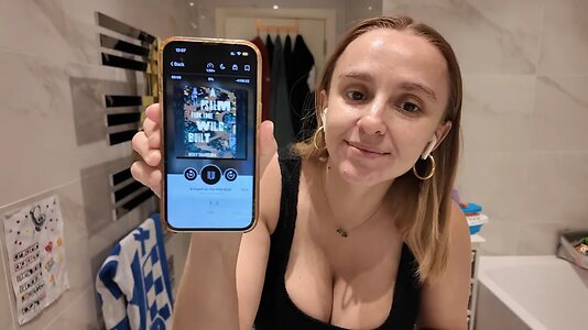 Hannah Witton leaked photo #52