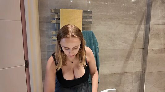 Hannah Witton