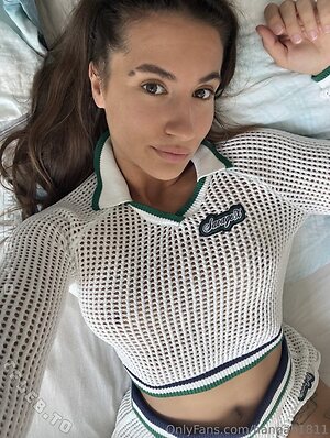 Hannah1811 Nude Leaked Photo #4