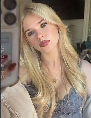 hannahanderrson Nude Leaked Photo #4