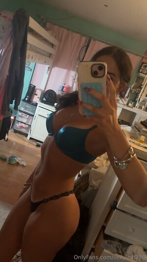 Hannahbanaxa Nude Leaked Photo #8