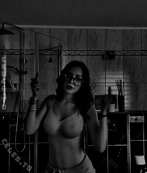 hannahluisienne Nude Leaked Photo #35