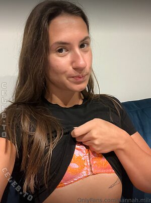 Hannah.milr Nude Leaked Photo #5