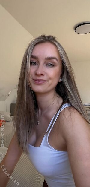 Hannifu Nude Leaked Photo #2