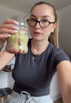 Hannifu Nude Leaked Photo #6