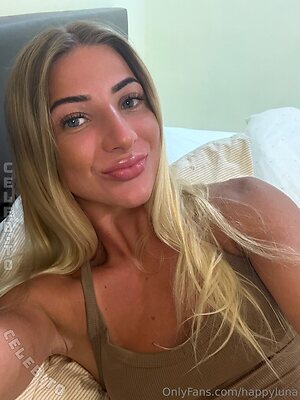 happyluna Nude Leaked Photo #12