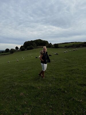 Harriet Cowan leaked photo #4