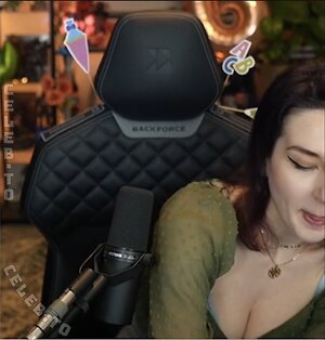 Haselnuuuss Nude Leaked Photo #12