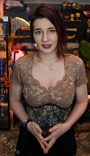 Haselnuuuss Nude Leaked Photo #17