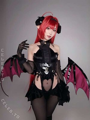 hattie_cos photo