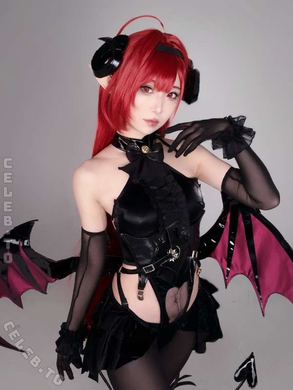 hattie_cos photo
