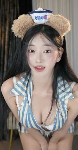 Haxxnini leaked photo #94