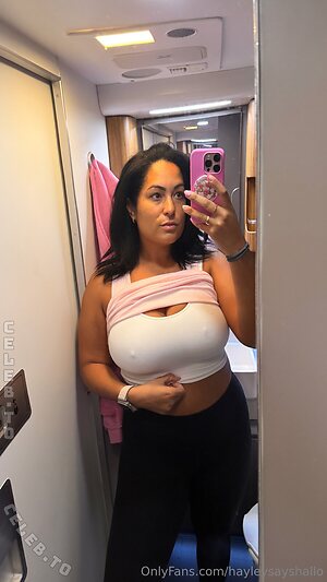 Hayley Alexis Nude Leaked Photo #25