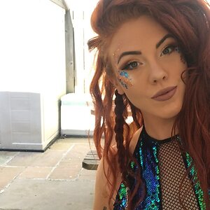 Hayley De Sola Pinto leaked photo #23